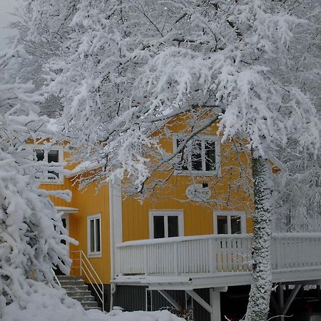 Hotel & Pensionat Bjorkelund Stenbrohult  Luaran gambar