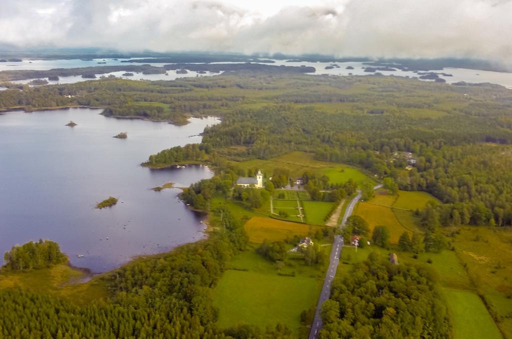 Hotel & Pensionat Bjorkelund Stenbrohult  Luaran gambar